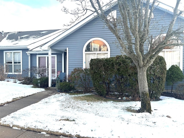 view of front of house