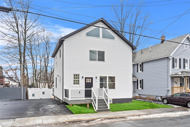 view of front of home