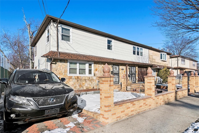 view of front of house