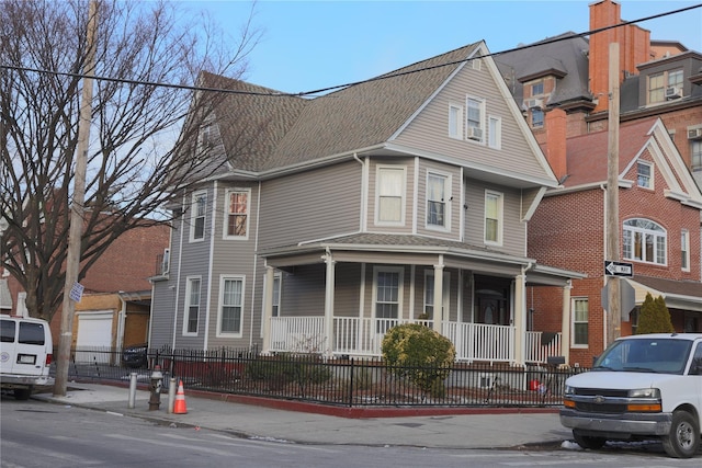 view of front facade featuring covered porch