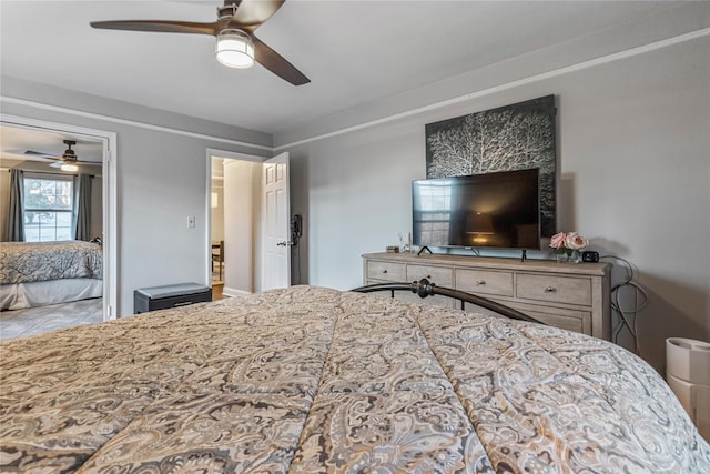 bedroom with ceiling fan