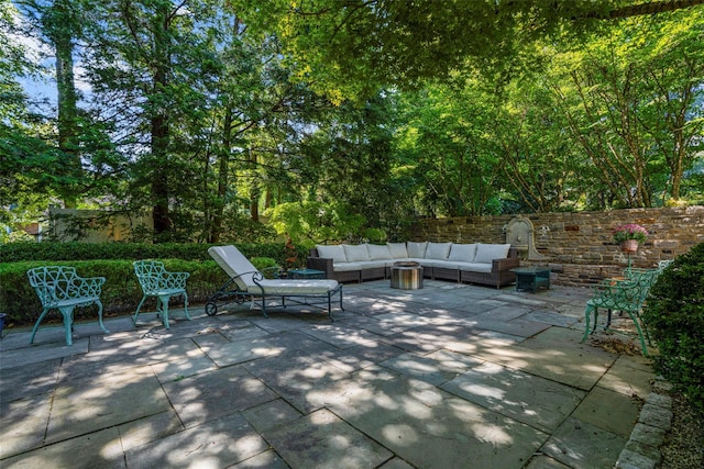 view of patio / terrace featuring outdoor lounge area