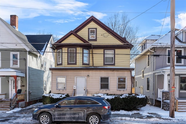 view of front property