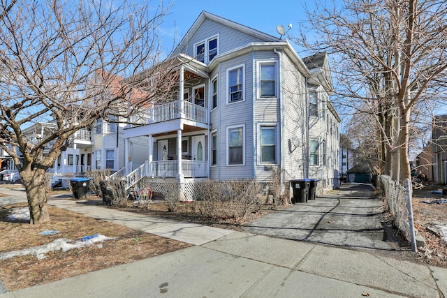 view of front of house