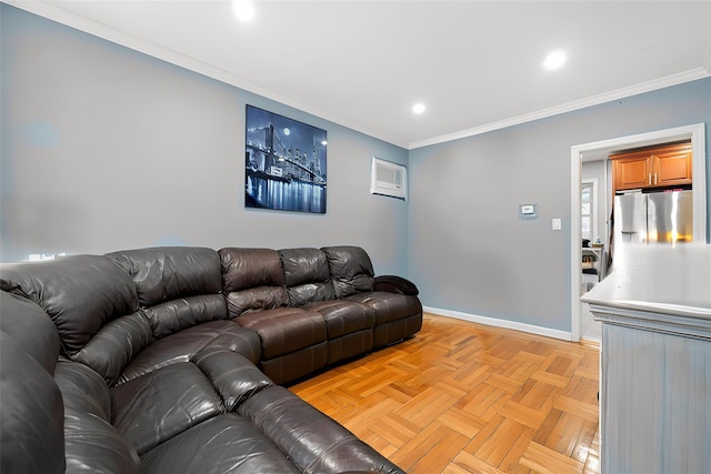 living area with baseboards, ornamental molding, and recessed lighting