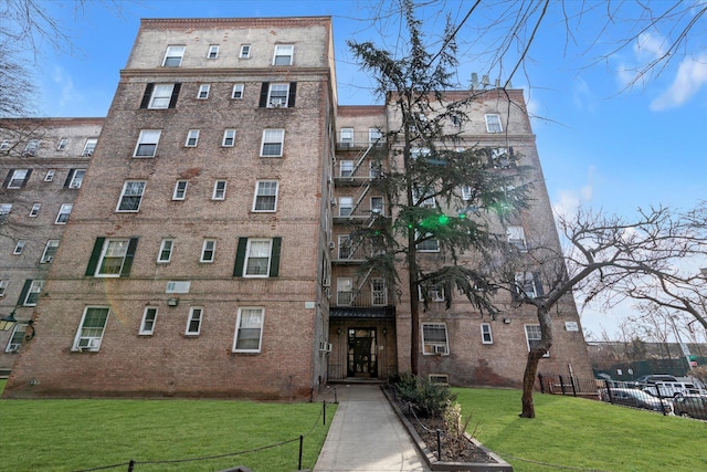 view of building exterior