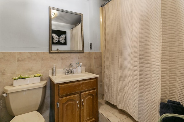 bathroom featuring a shower with curtain, tile walls, toilet, and vanity