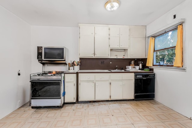 kitchen with sink, white cabinetry, tasteful backsplash, range with gas stovetop, and dishwasher