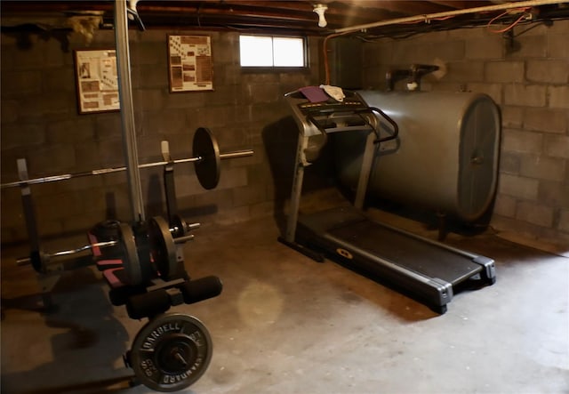 workout room featuring heating fuel