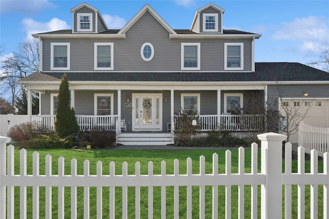 view of front of property featuring a porch and a front yard