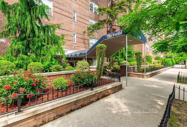 72-10 112th St Unit 3B, Forest Hills, NY 11375 - view of surrounding community