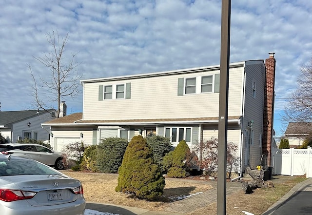 view of front facade featuring a garage