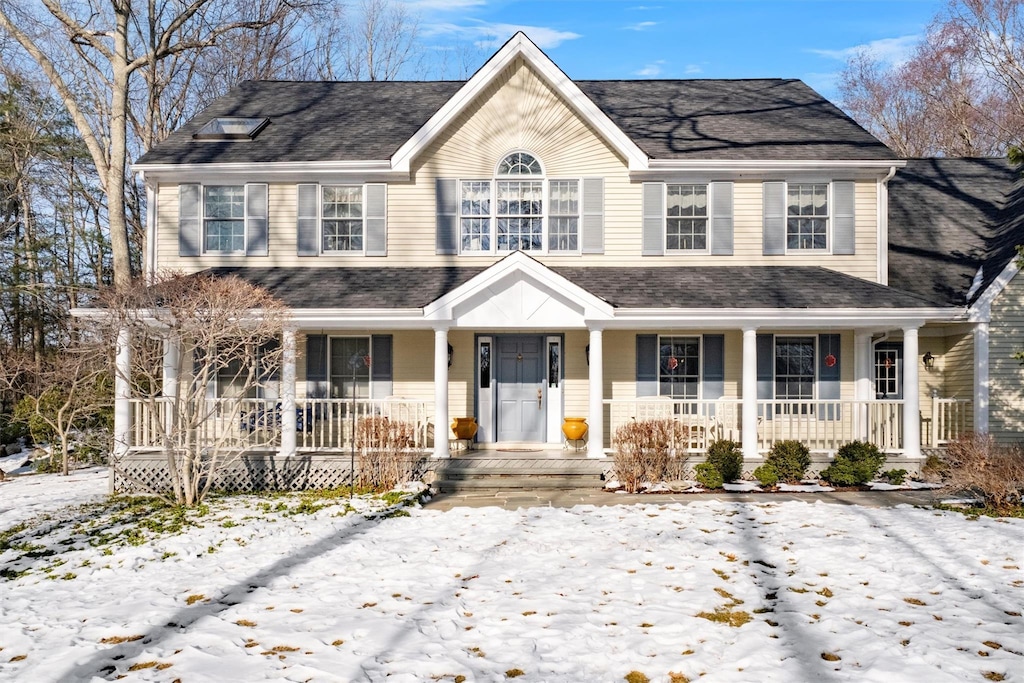 view of front of house featuring covered porch