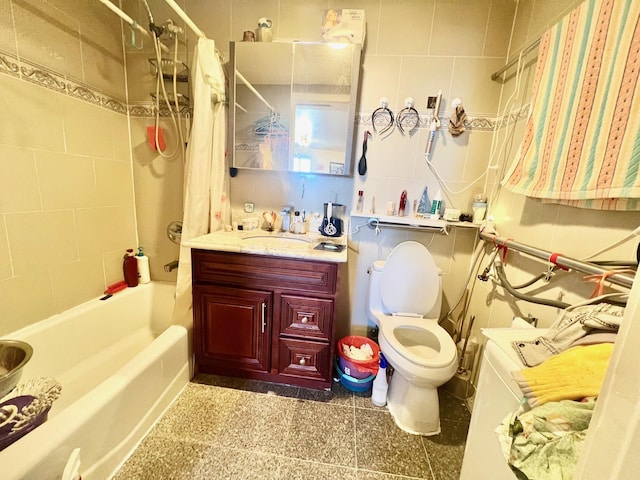 full bathroom featuring shower / bath combination with curtain, vanity, and toilet