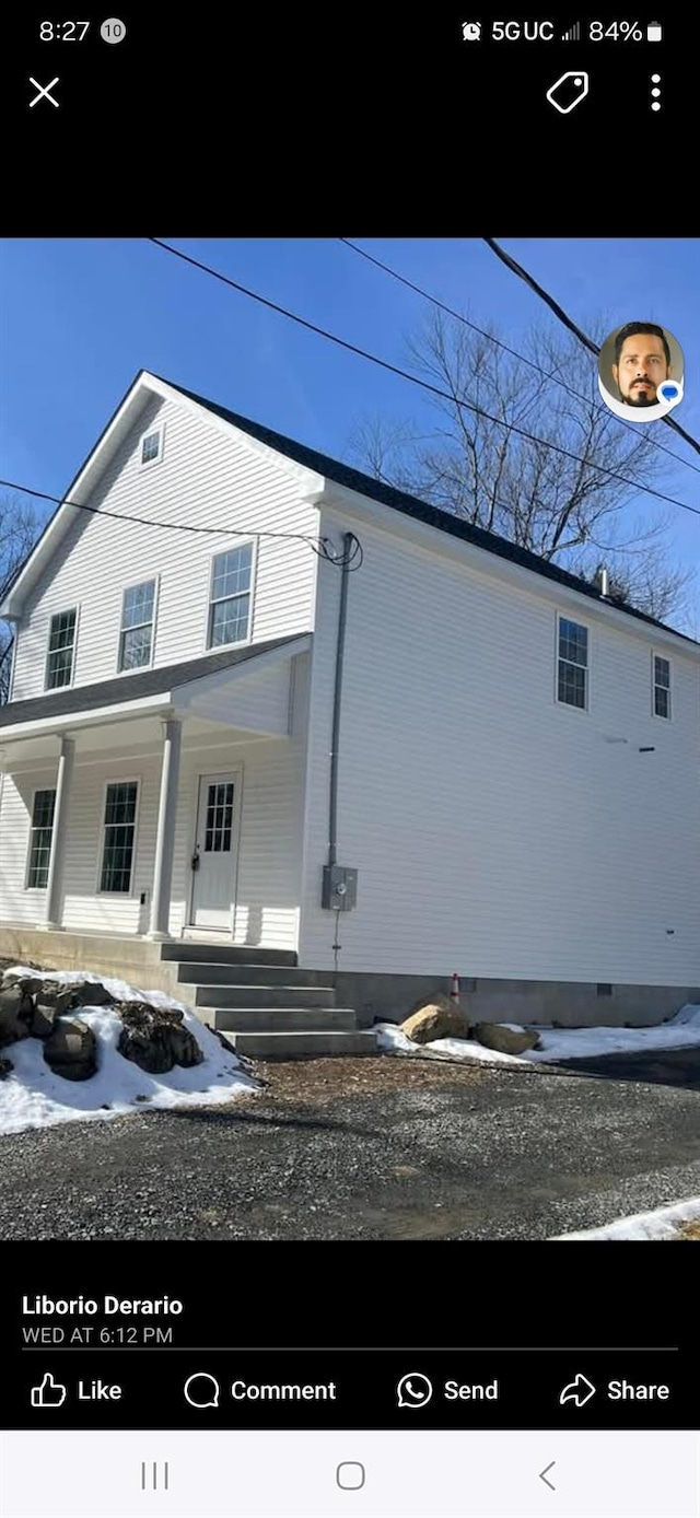 view of front of property with a porch