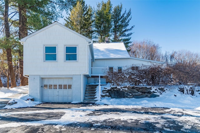 view of front of home featuring a garage