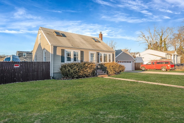 view of front of property featuring a front yard