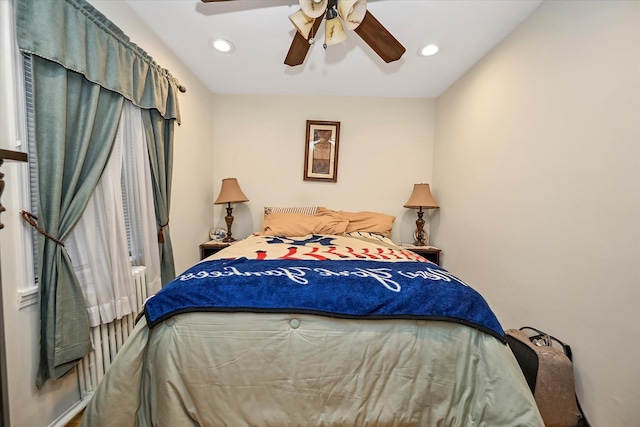 bedroom with ceiling fan