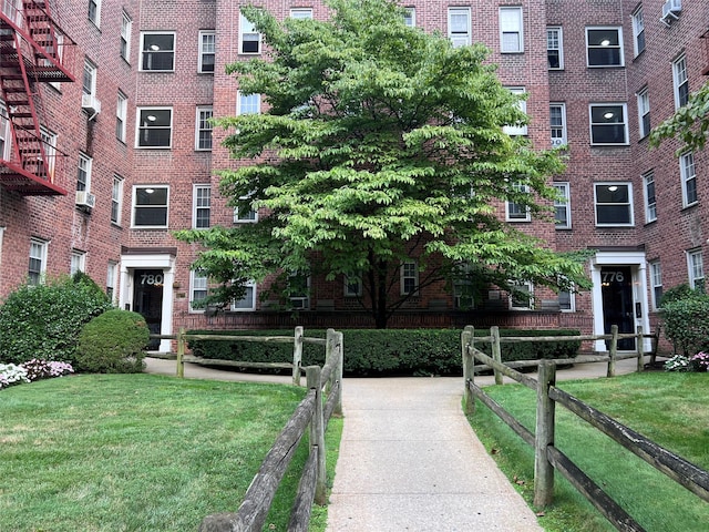 view of building exterior