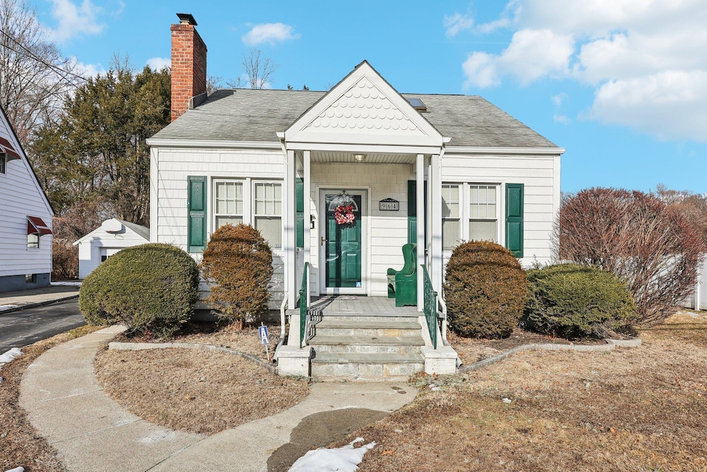 view of front of house