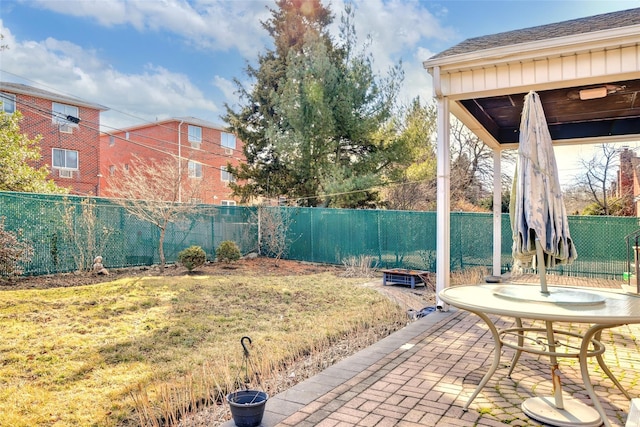 view of yard with a patio