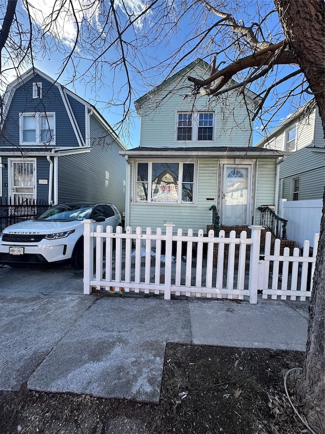 view of front of home