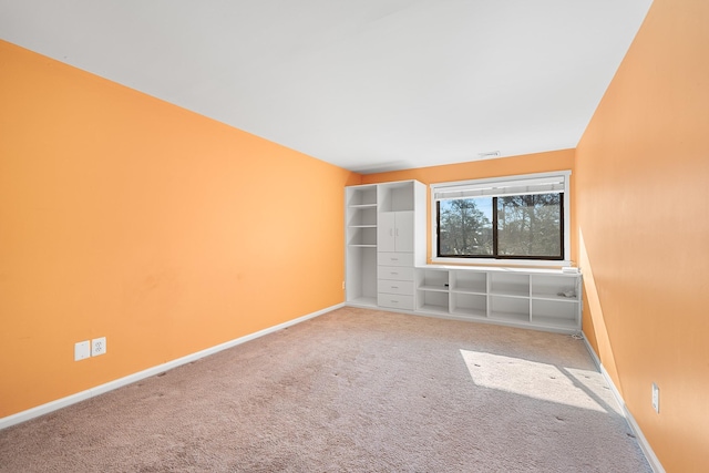 spare room with carpet flooring