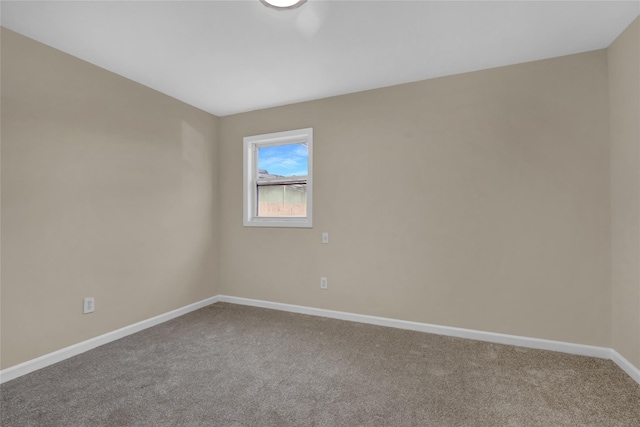 view of carpeted spare room