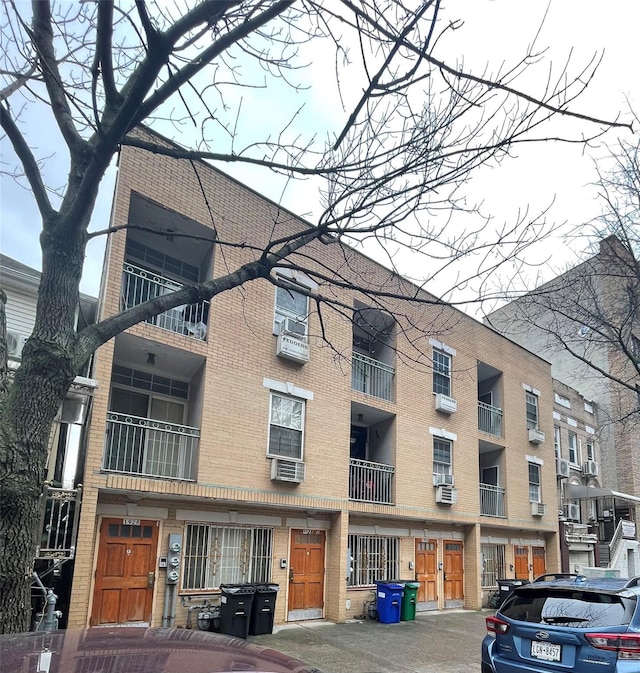 view of building exterior featuring cooling unit