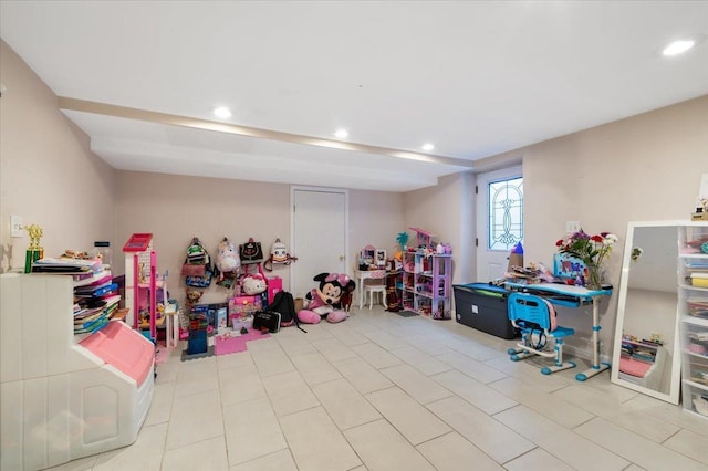 playroom featuring recessed lighting