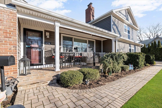 view of front of house featuring covered porch