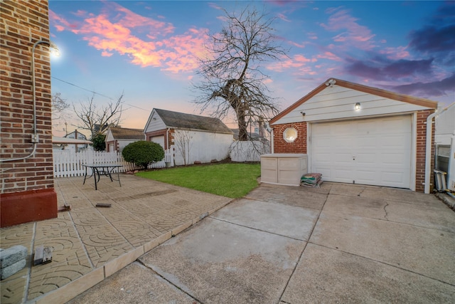 exterior space with a lawn