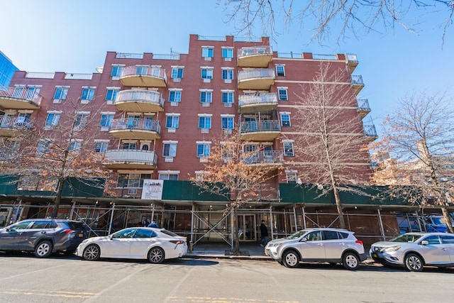 3506 Leavitt St Unit 3I, Flushing, NY 11354 - view of apartment building / complex