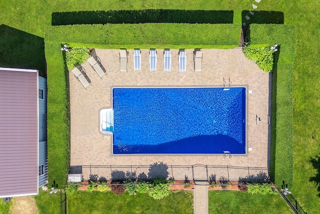 1125 Ole Jule Ln, Mattituck, NY 11952 - view from above of property with a pool area