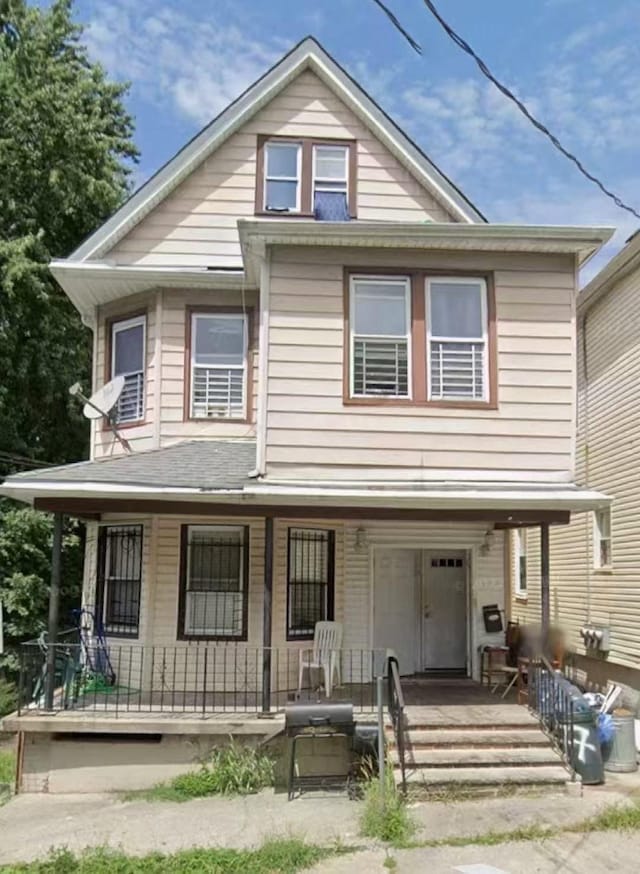 view of front of property with a porch