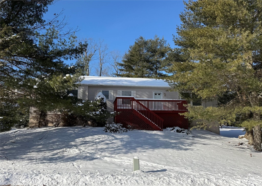 view of front of home featuring a deck