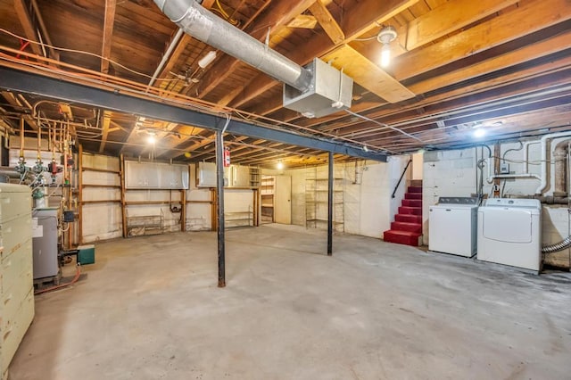 basement featuring washer and clothes dryer