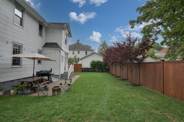 view of yard with fence