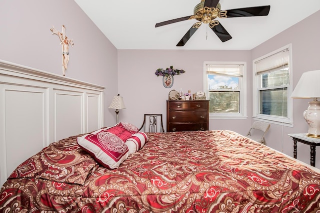 bedroom featuring ceiling fan