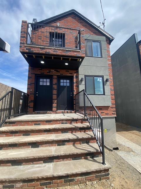 121-09 195th St, Saint Albans, NY 11413 - photo 1