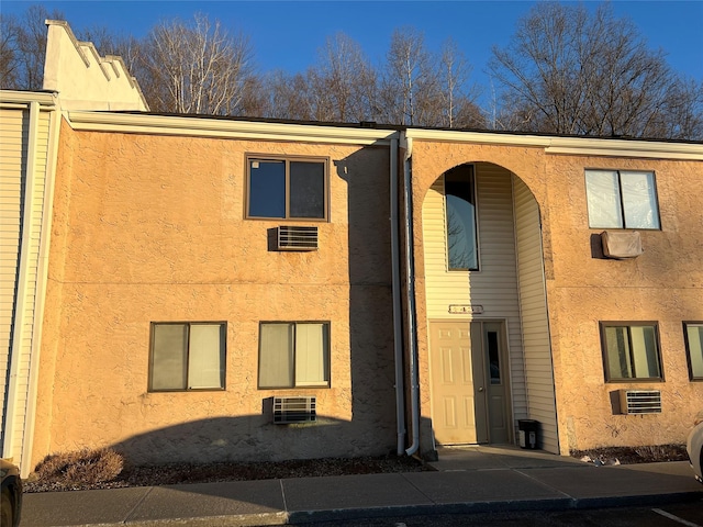 view of front of home featuring stucco siding