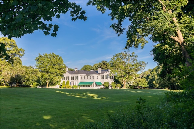 TEN Lands End Rd, Locust Valley, NY 11560 - view of green lawn