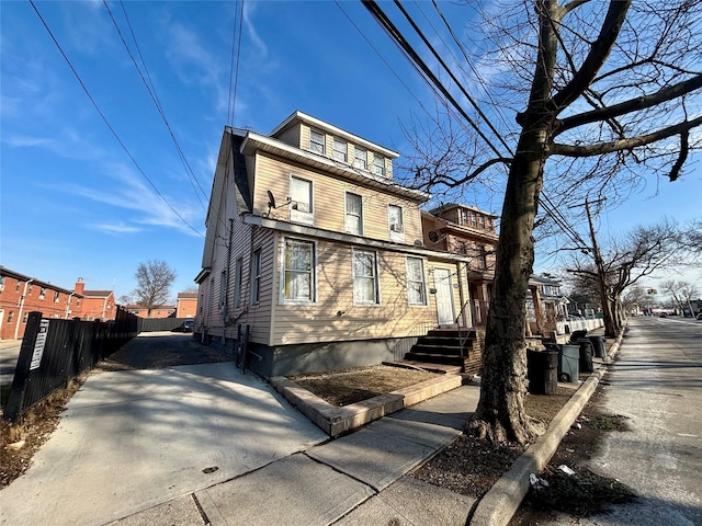 view of front of house