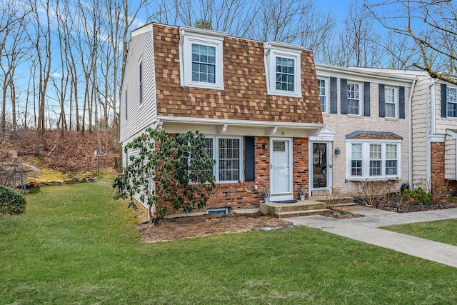 view of front of house with a front yard