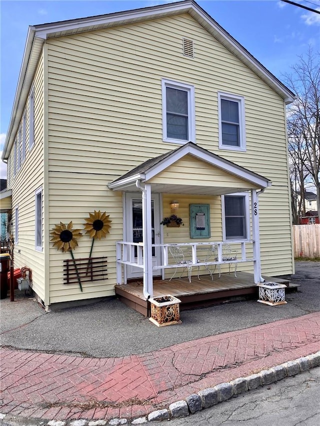 view of front of home with covered porch