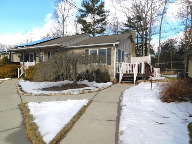 view of front of property