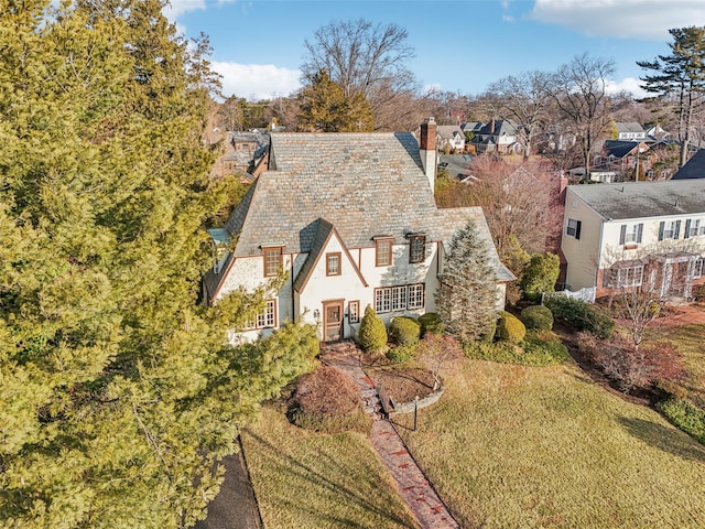 view of front of home with a front yard