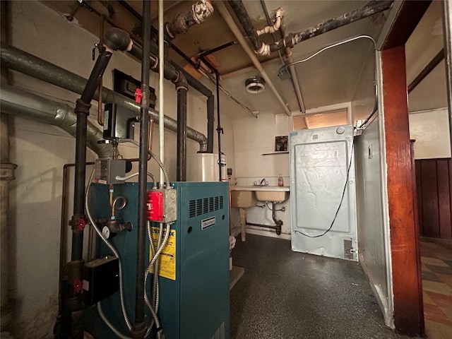 utility room featuring sink