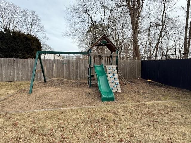 view of play area featuring a yard