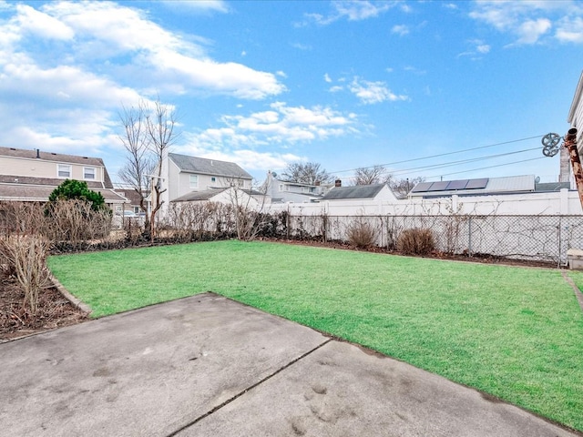 view of yard with a patio area